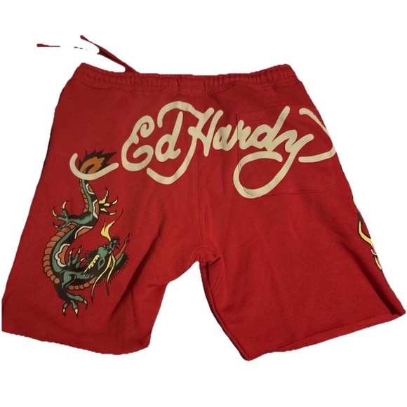 Ed Hardy Red Shorts Size Large Skull Graphic Front Dragon Back  Y2K Streetwear - Picture 3 of 3